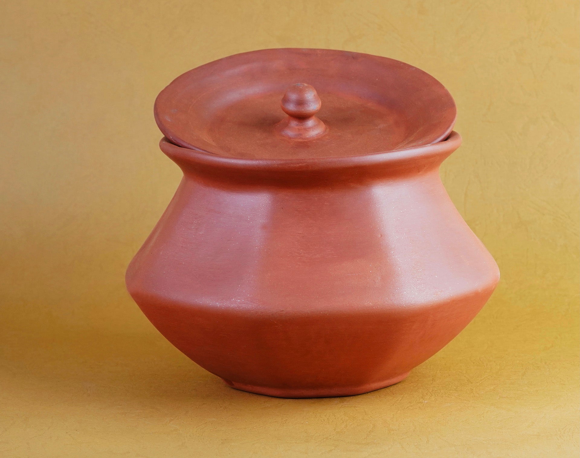 Clay terracotta curd handi pot